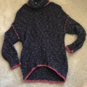 Free People oversized cowl neck. XS. EUC